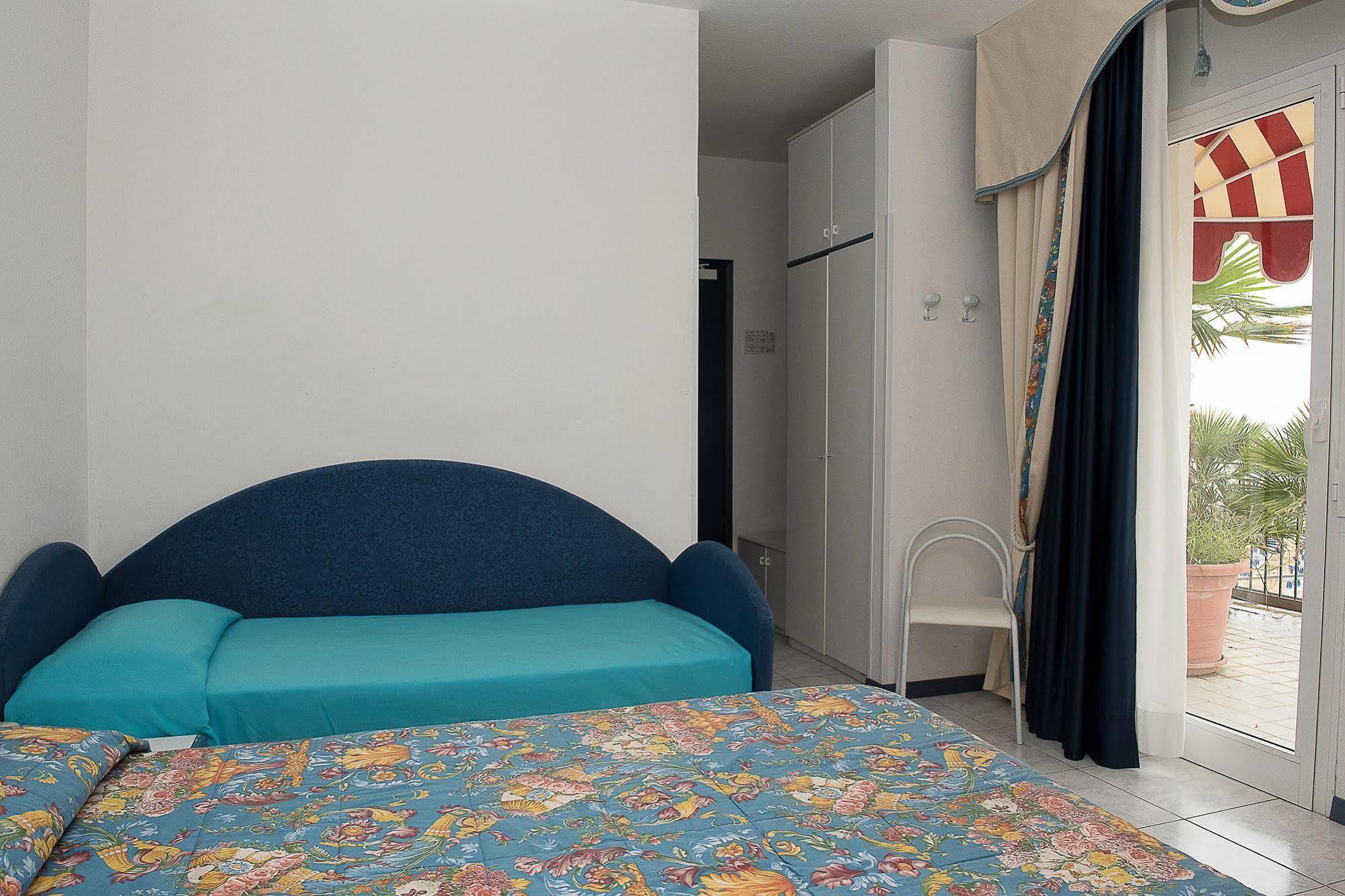 Hotel Manila Lido di Jesolo Dış mekan fotoğraf