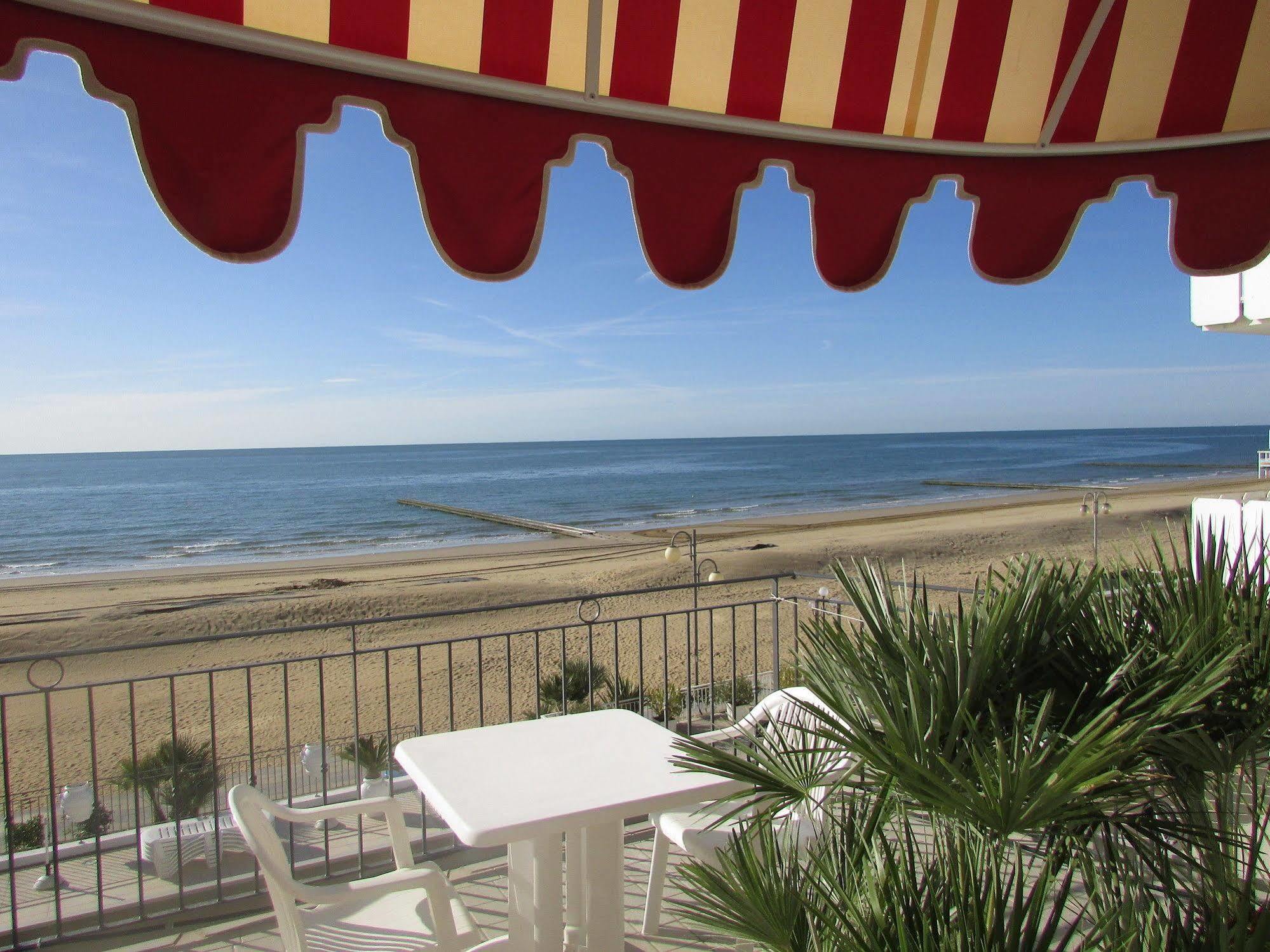 Hotel Manila Lido di Jesolo Dış mekan fotoğraf