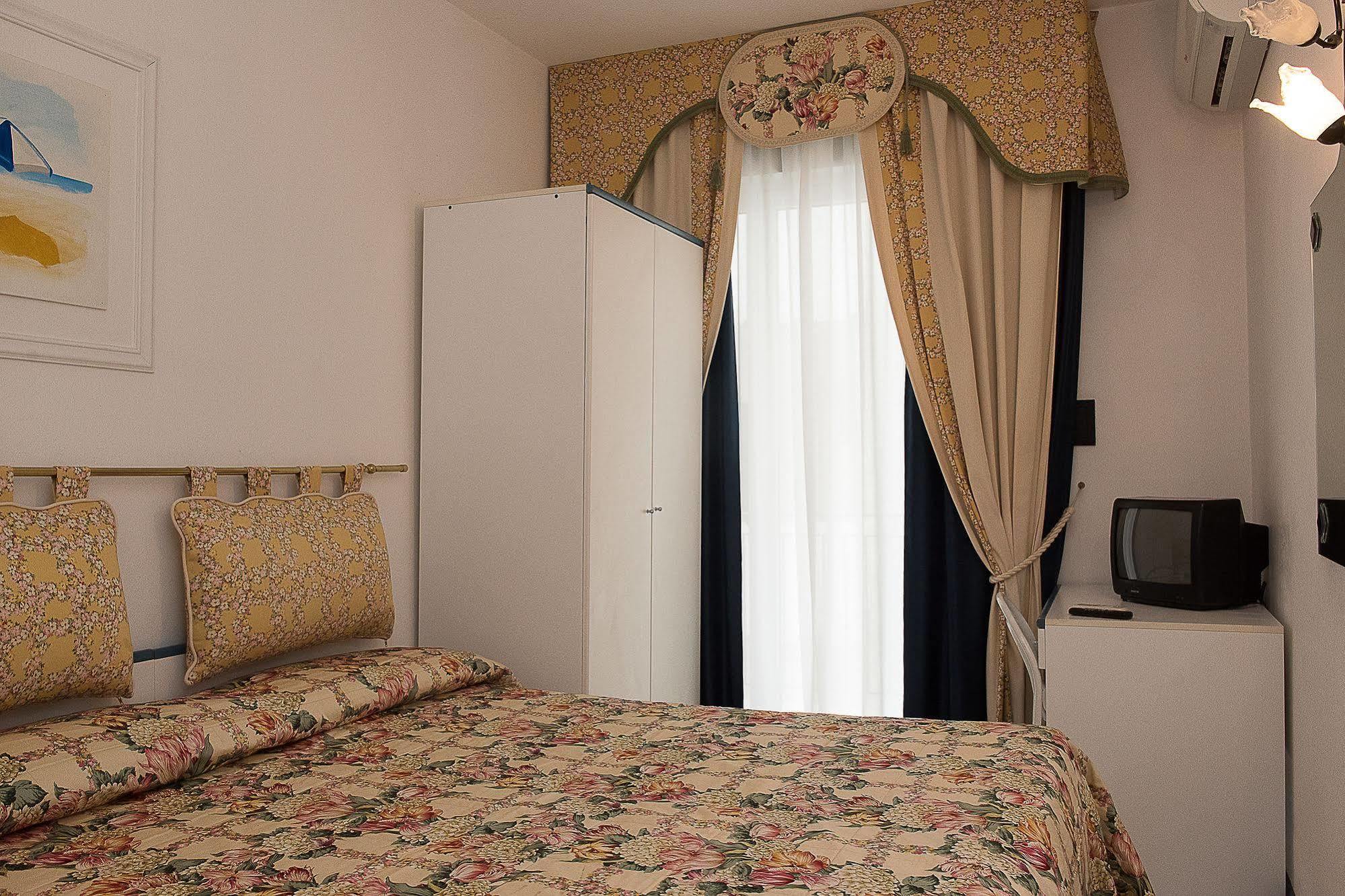 Hotel Manila Lido di Jesolo Dış mekan fotoğraf